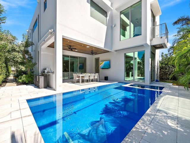 Продажа дома по адресу 260 31st Street - фото 6760642