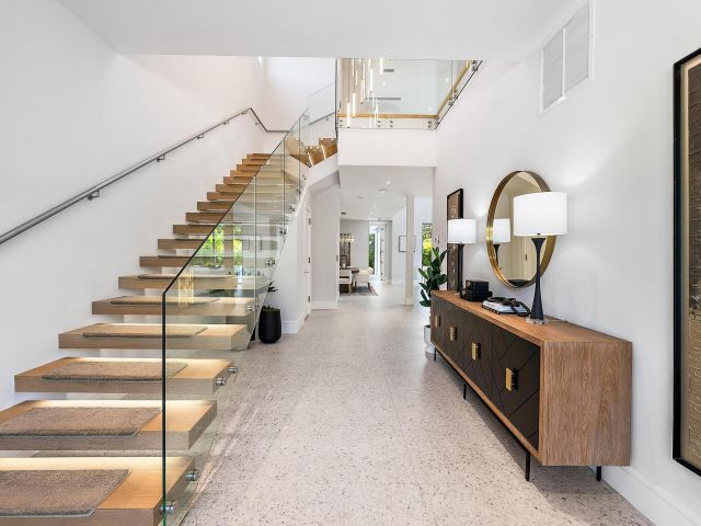 Продажа дома по адресу 260 31st Street - фото 6760649