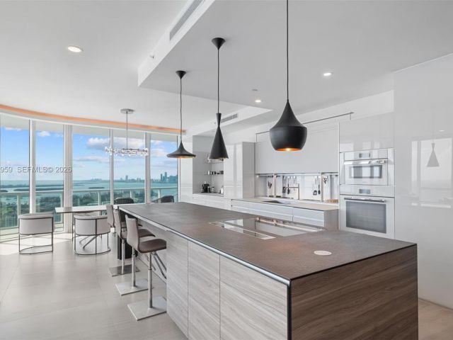 Продажа квартиры #3203 - фото 6738419