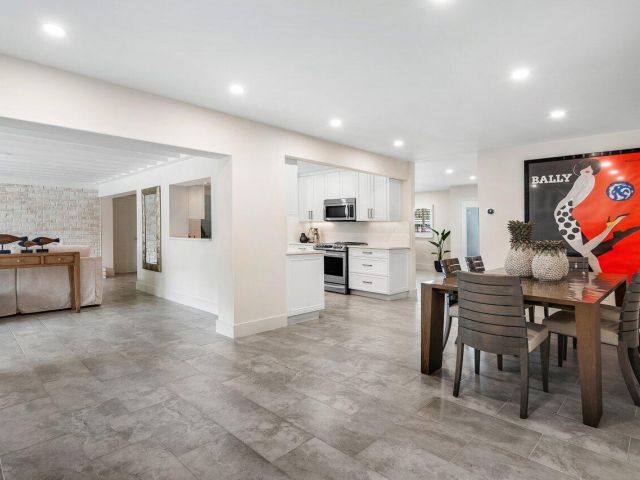 Дом в аренду по адресу 2021 NW 3rd Avenue - фото 6739035