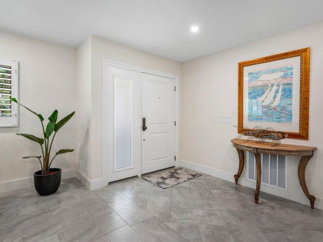 Дом в аренду по адресу 2021 NW 3rd Avenue - фото 6739039