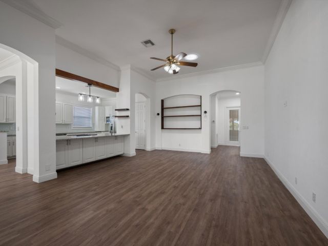 Дом в аренду по адресу 9150 Bay Harbour Circle - фото 6737203