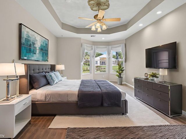 Продажа дома по адресу 7233 Francisco Bend Drive - фото 6737318