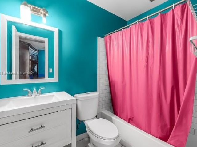 Продажа дома по адресу 313 NW 12th St - фото 6739752