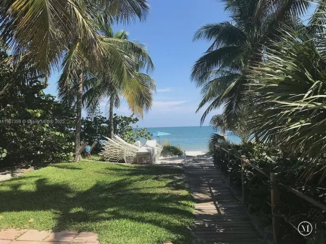 Дом в аренду по адресу 881 Ocean Dr TH11 - фото 6804029