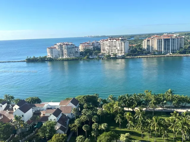 Продажа квартиры #2003 - фото 7331915