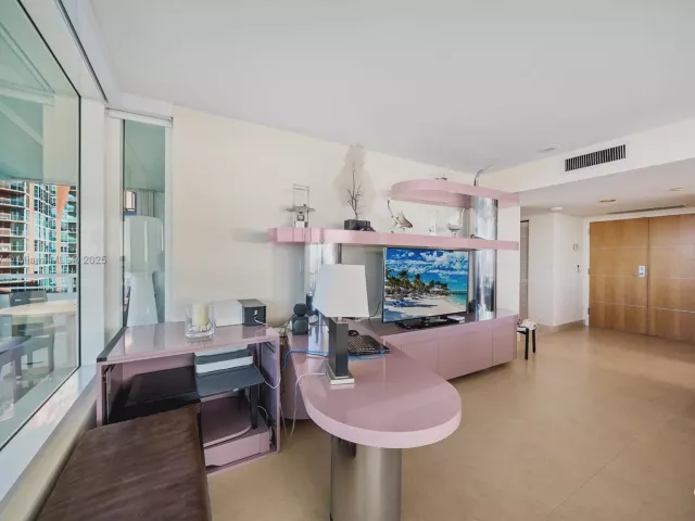 Продажа квартиры #2003 - фото 7331902