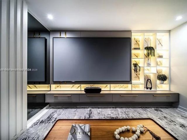 Продажа квартиры #4811 - фото 6746355