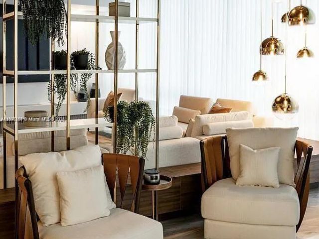 Продажа квартиры #4811 - фото 6746359