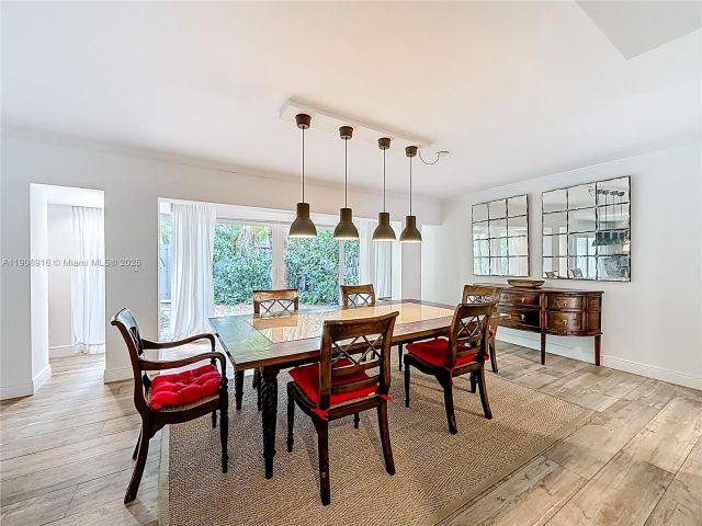 Продажа дома по адресу  - фото 6794911