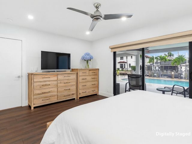 Продажа дома по адресу 1250 NE 27th Terrace - фото 6775777