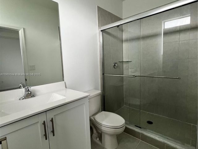 Дом в аренду по адресу 10030 SW 228th Ter - фото 7459353