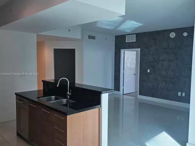 Продажа квартиры #908 - фото 6743312