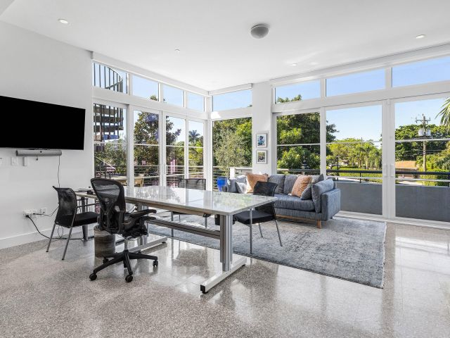 Продажа дома по адресу 226 Palm Court - фото 6737344