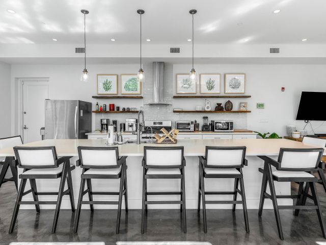 Продажа дома по адресу 226 Palm Court - фото 6737347