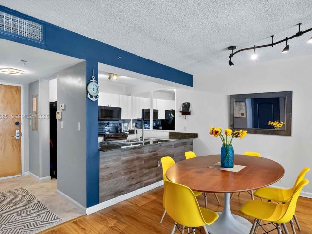 Продажа квартиры #3914 - фото 6767939