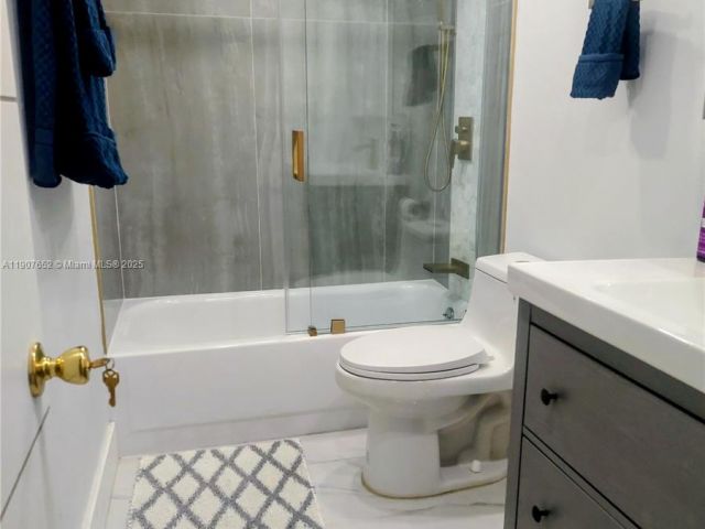 Продажа квартиры #1523 - фото 7430579