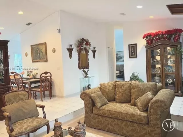 Продажа дома по адресу 204 191st St - фото 6737485