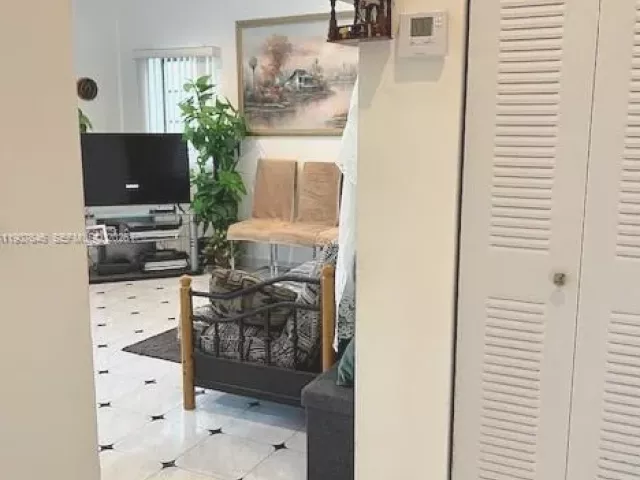 Продажа дома по адресу 204 191st St - фото 6737475