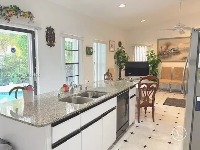 Продажа дома по адресу 204 191st St - фото 6737478