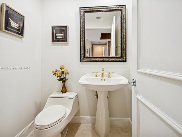 Продажа квартиры #1005 - фото 6739971