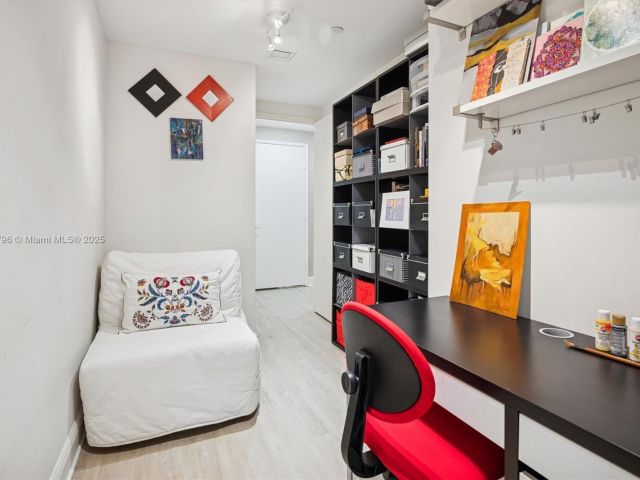 Продажа квартиры #1005 - фото 6739972