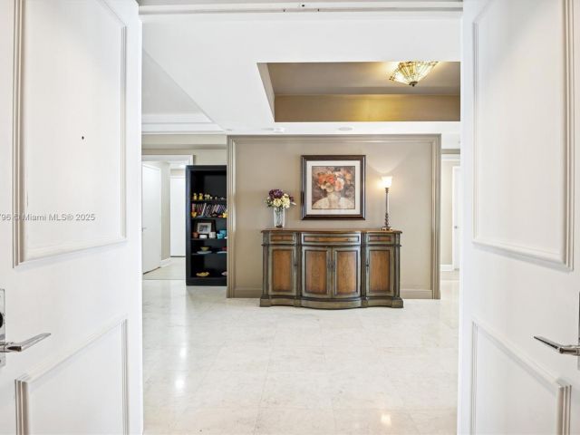 Продажа квартиры #1005 - фото 6739978