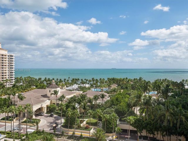 Продажа квартиры #1005 - фото 6739990