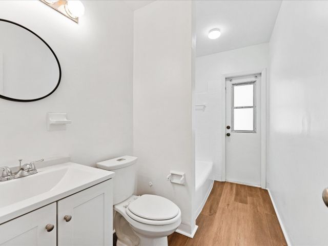 Продажа дома по адресу 6560 Hayes Street - фото 6750345