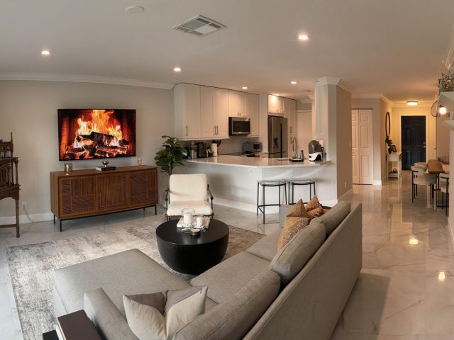 Дом в аренду по адресу 16207 Sierra Palms Drive - фото 6742722