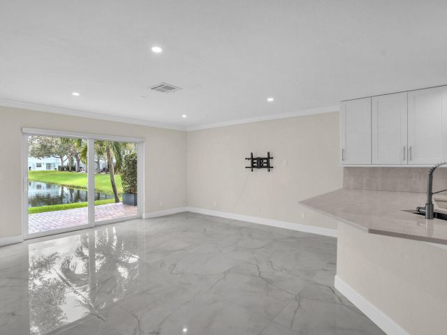 Дом в аренду по адресу 16207 Sierra Palms Drive - фото 6742724