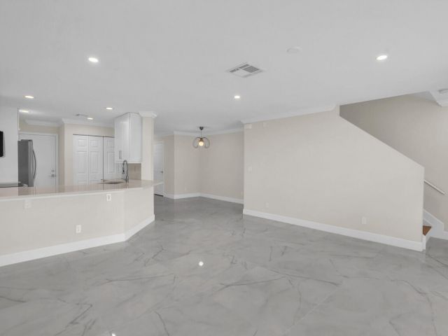 Дом в аренду по адресу 16207 Sierra Palms Drive - фото 6742726