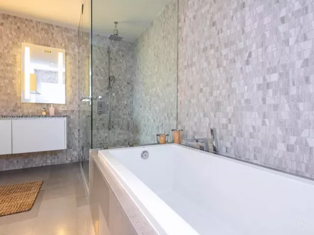 Продажа квартиры #2304 - фото 6742847