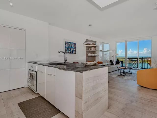 Продажа квартиры #2506 - фото 6743026