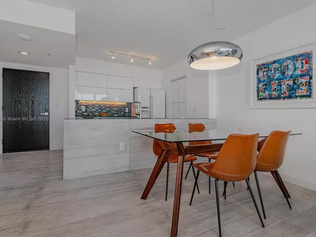 Продажа квартиры #2506 - фото 6743029