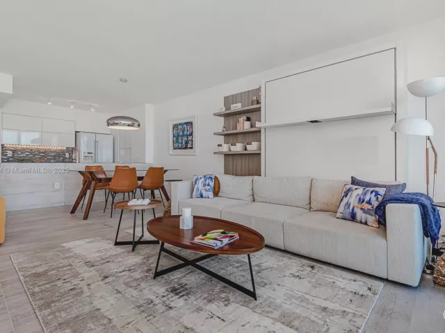 Продажа квартиры #2506 - фото 6743030