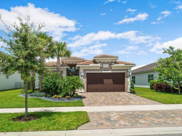 Дом в аренду по адресу 15277 Seaglass Terrace Lane - фото 6820326