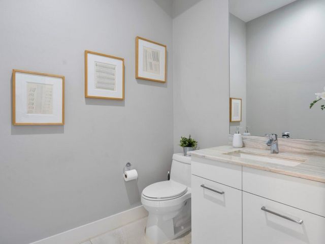 Дом в аренду по адресу 1841 NW 42nd Drive - фото 6748679