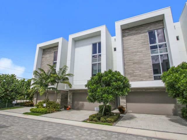 Дом в аренду по адресу 1841 NW 42nd Drive - фото 6748695