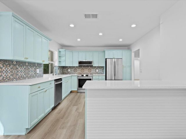 Продажа дома по адресу 514 Jaeger Drive - фото 6743796