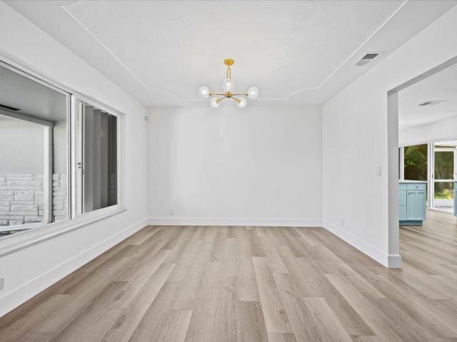 Продажа дома по адресу 514 Jaeger Drive - фото 6743803