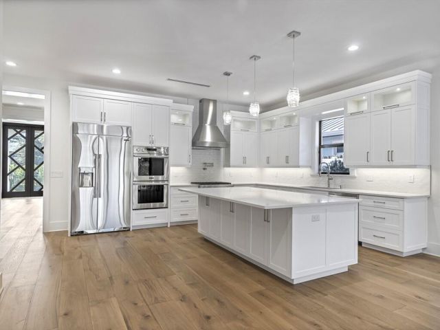 Продажа дома по адресу 245 Alhambra Place - фото 6743966