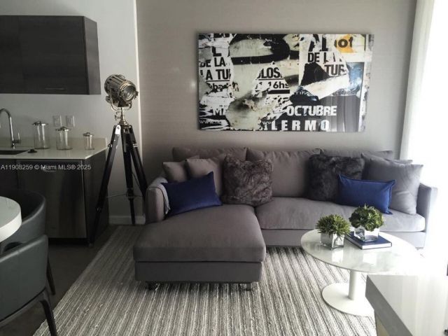 Продажа квартиры #903 - фото 7468344