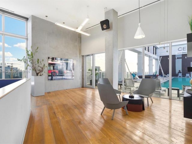 Продажа квартиры #903 - фото 7468351