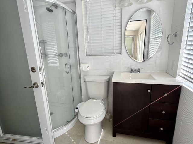 Дом в аренду по адресу 376 SW 2nd Street - фото 6830169