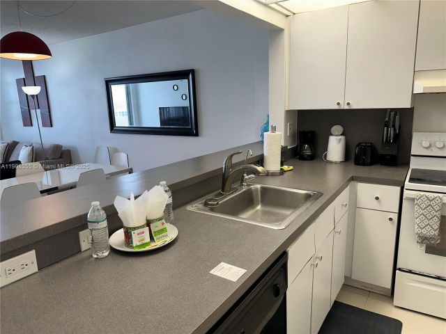 Продажа квартиры #1517 - фото 6743140