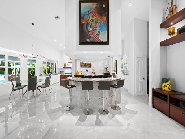 Продажа дома по адресу 17888 Fieldbrook Circle W - фото 6766441