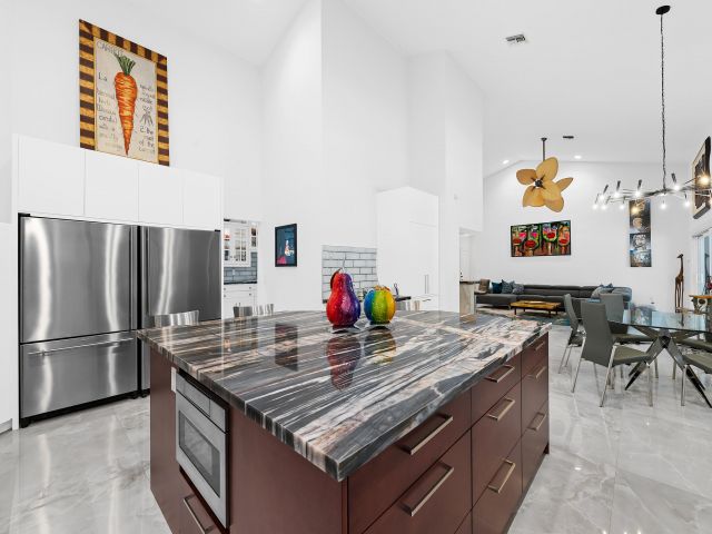 Продажа дома по адресу 17888 Fieldbrook Circle W - фото 6766444