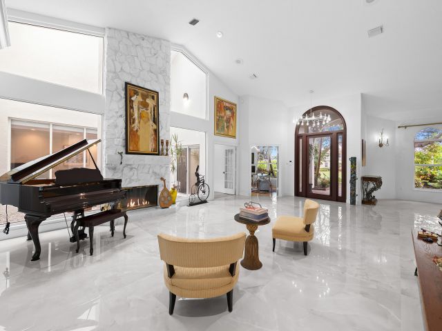 Продажа дома по адресу 17888 Fieldbrook Circle W - фото 6766450