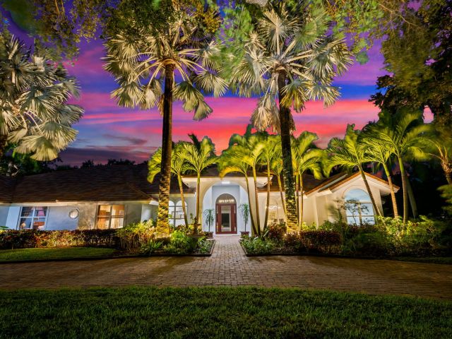 Продажа дома по адресу 17888 Fieldbrook Circle W - фото 6766458